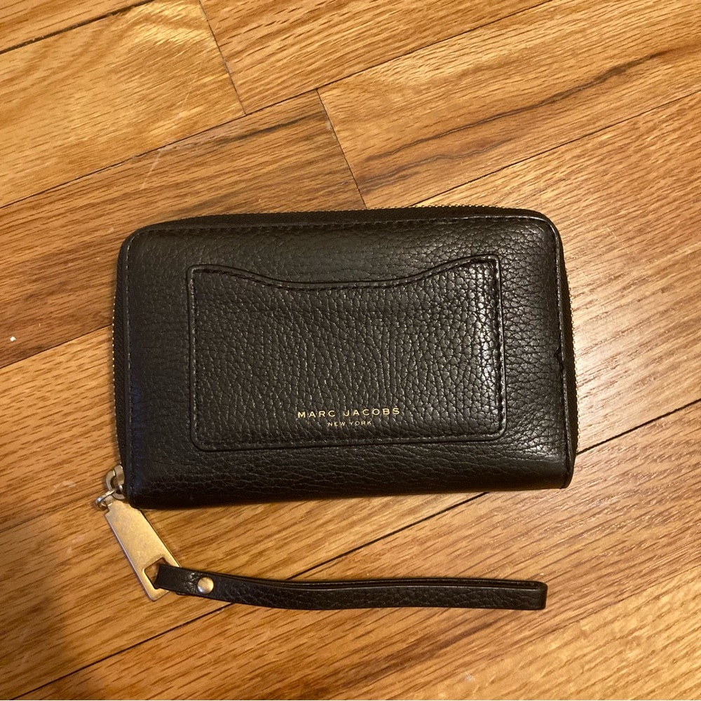 Marc jacobs phone wallet